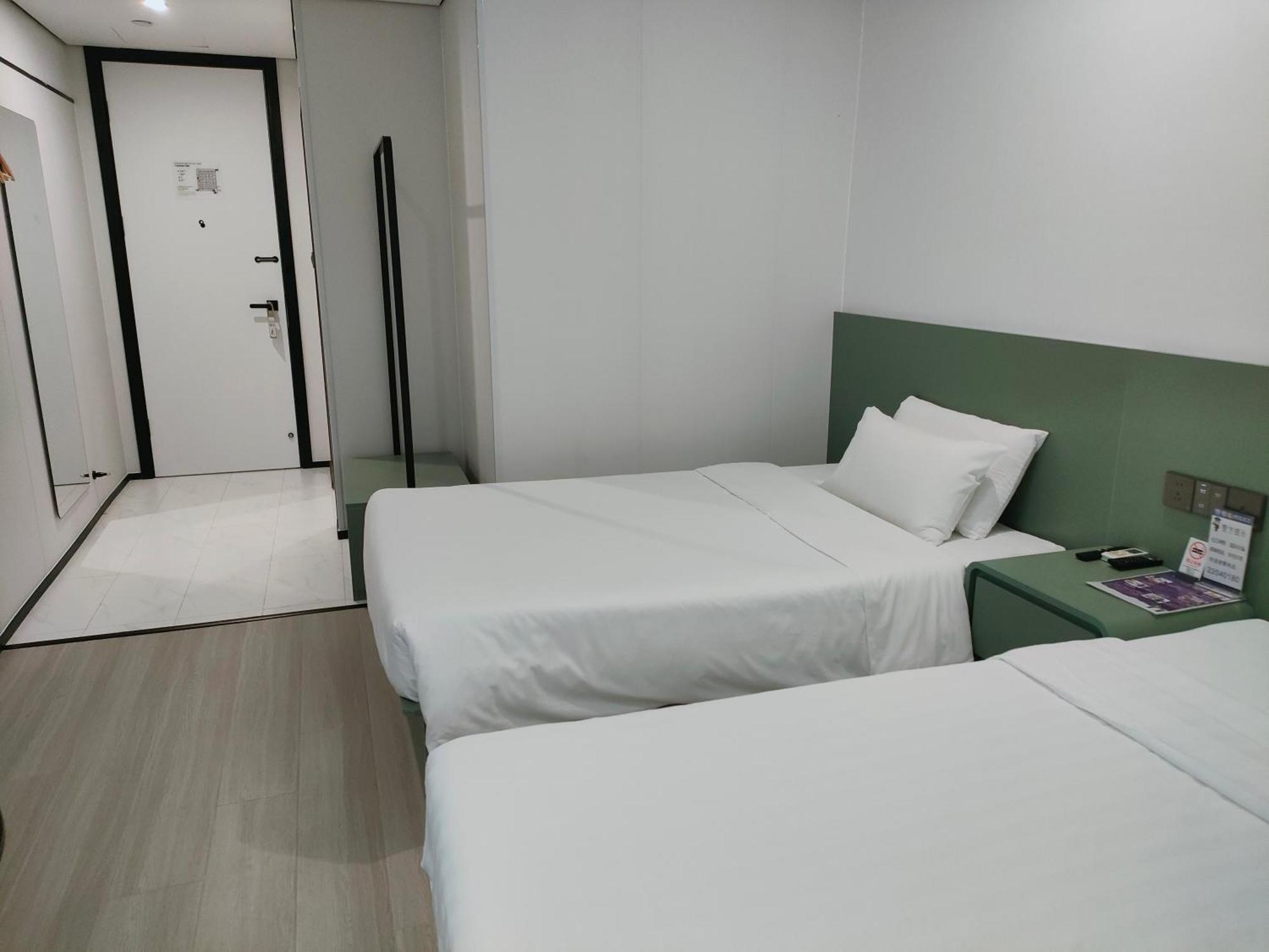 Shanghai Ange Hotel - Next To Longyang Road Subway Station, Near New Internatonal Expo Center Exterior photo